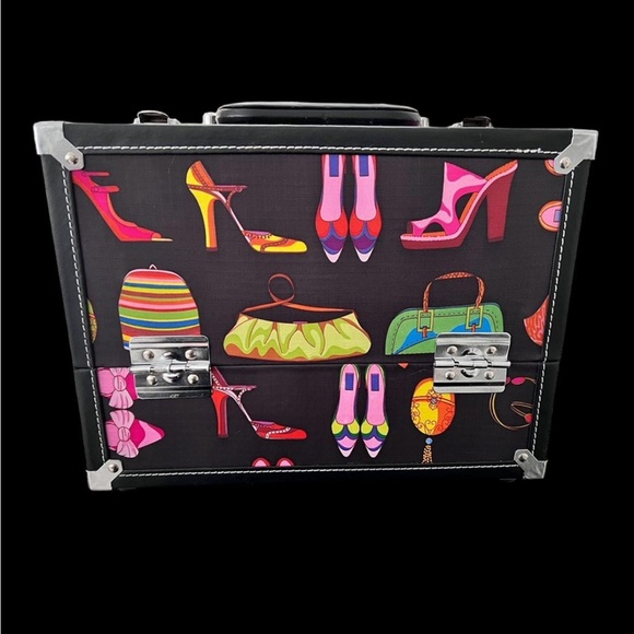 CABOODLES TRAIN CASE w/ KEY MAKEUP SHOE MOTIF FOLD OUT ORGANIZER - Picture 3 of 13
